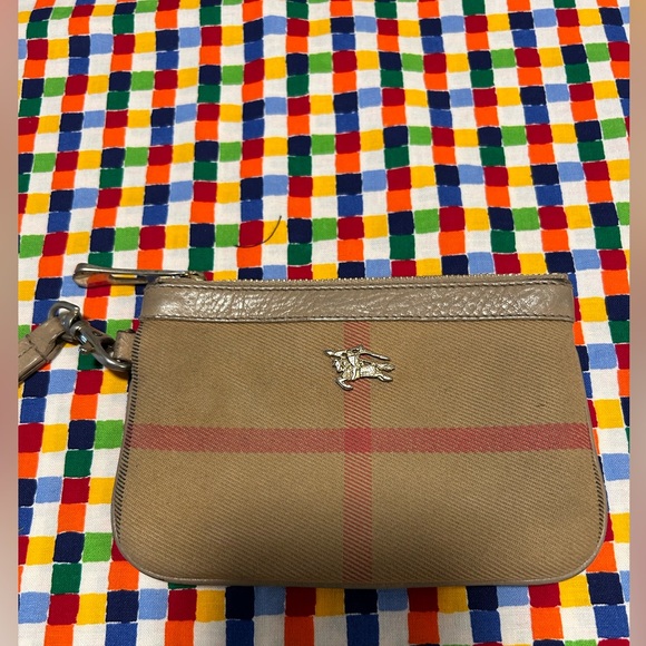 Burberry nova check wristlet - Picture 1 of 8